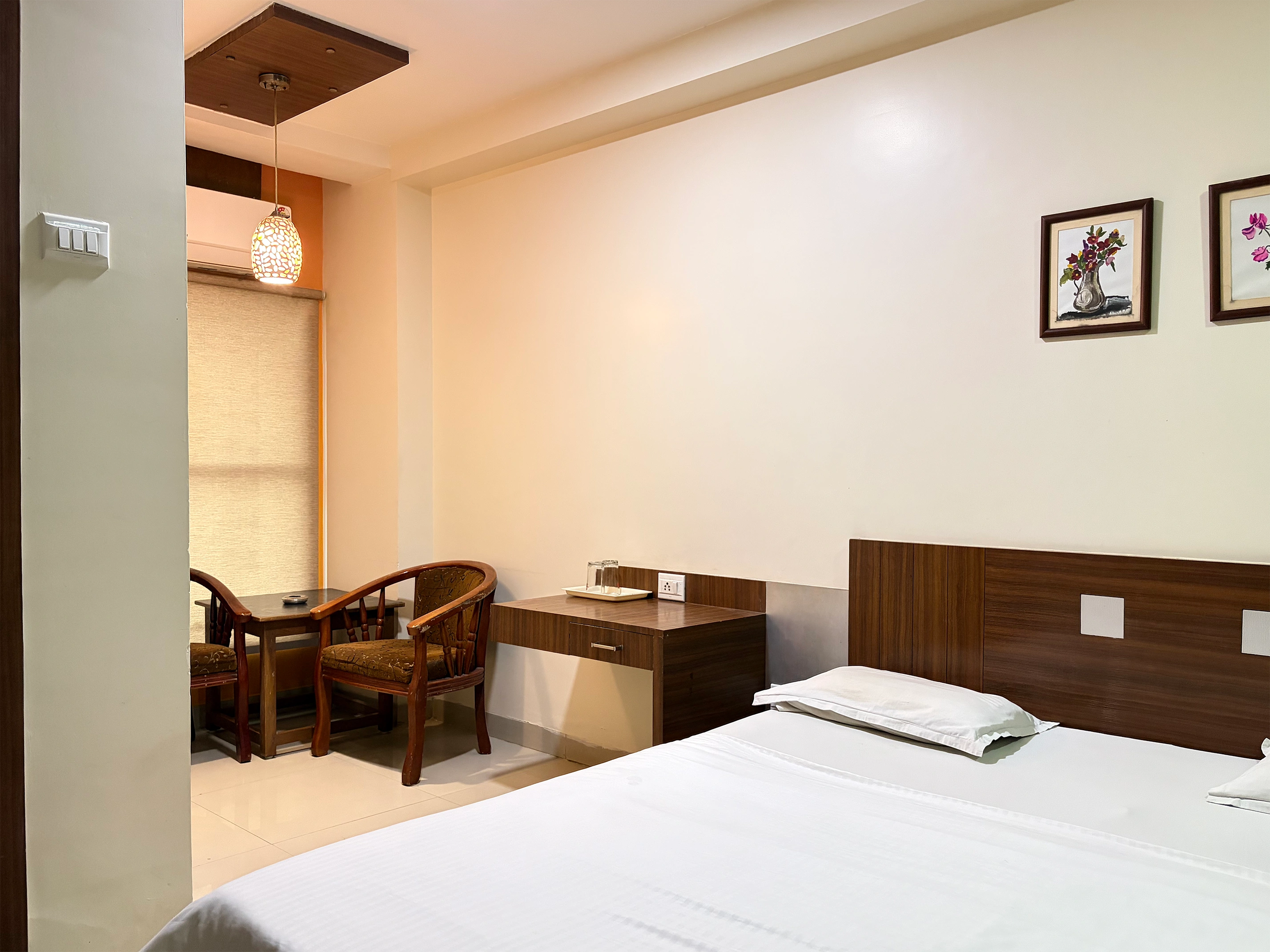 Hotel Jindal Deluxe Room